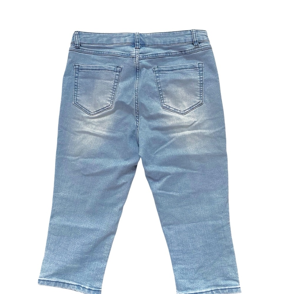 D. Jeans Classic Light Blue Capri Denim Jeans - Picture 2 of 6